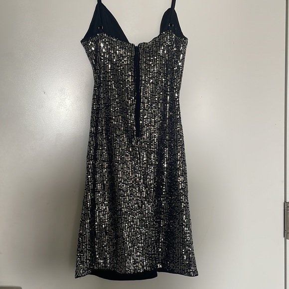 mini dress with sequins in size S - Picture 5 of 7